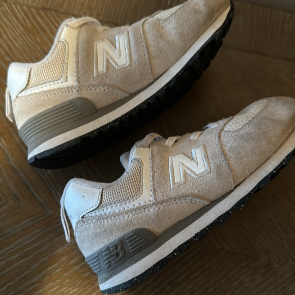 NEW BALANCE 574-size 9 kids - Picture 9 of 9